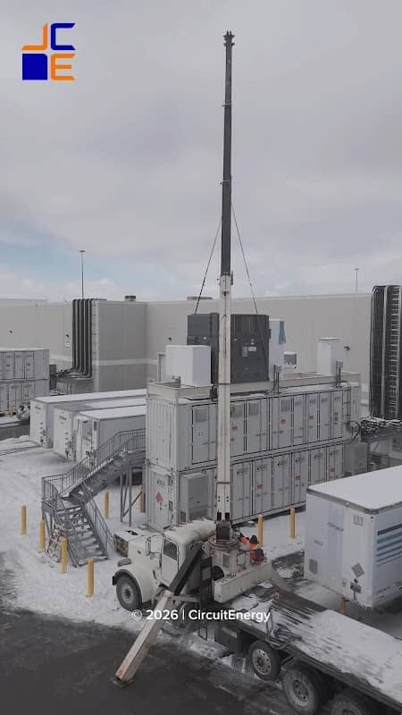 Photograph published by Circuit Energy, a solar design and consulting company in Willowdale
