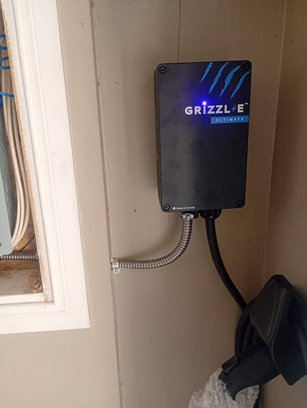 Photograph published by Power Blitz Electrical, a solar electrical work company in York Mills